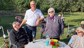 Gute Stimmung beim Sommerfest in Grebs