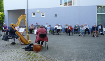 Hofkonzert in der Seniorenresidenz Cottbus