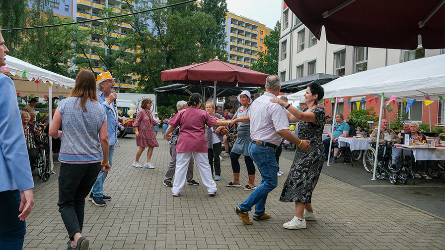 Foto von den Standorten ProCurand Hegelallee und Havelpalais zum 25-jährigen Jubiläum.