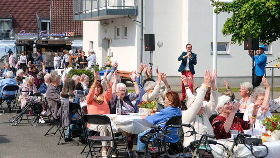 Foto vom Standort ProCurand Nächst-Neuendorf zum 25-jährigen Jubiläum.