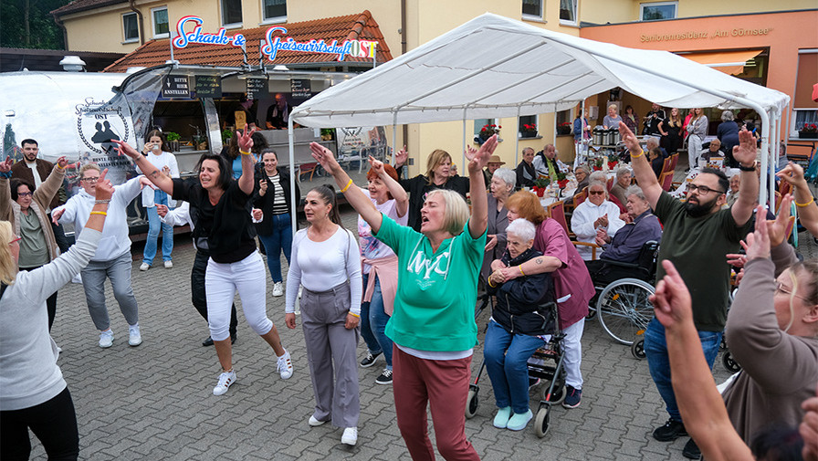 Foto vom Standort ProCurand Grebs zum 25-jährigen Jubiläum.