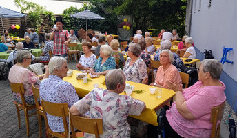 Musikalische Unterhaltung beim Sommerfest in Cottbus