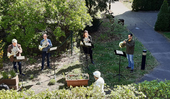 Balkonkonzert im Seniorendomizil Wilhelm-Stift