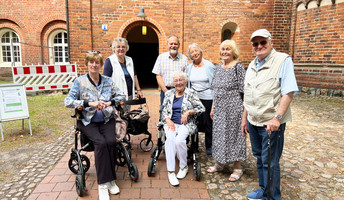 Die Senior*innen der ProCurand Seniorenresidenz Bölschestraße besuchten das Kloster Lehnin. 