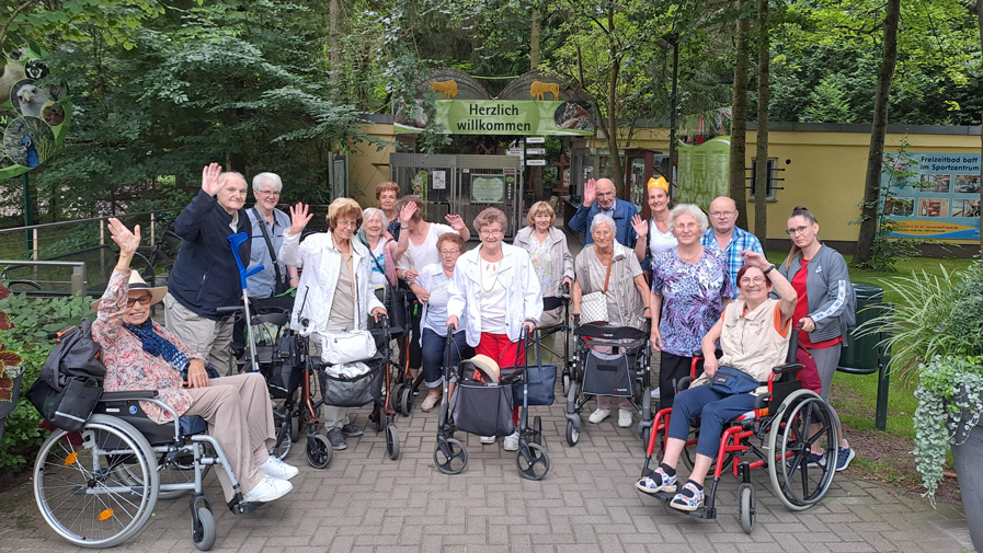 Ausflug der Tagesgäste der ProCurand Tagespflege Strausberg in den Zoo Eberswalde