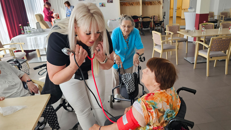 Erster Gesundheitstag vom ProCurand Service-Wohnen Strausberg Wriezener Straße